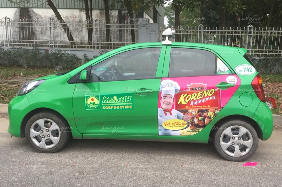 quảng cáo trên xe taxi tại Huế