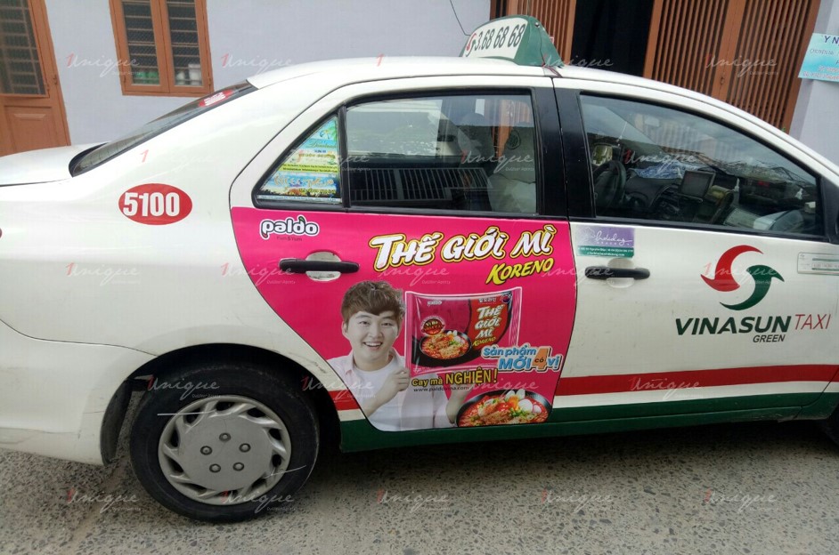 quảng cáo trên xe taxi tại Hậu Giang