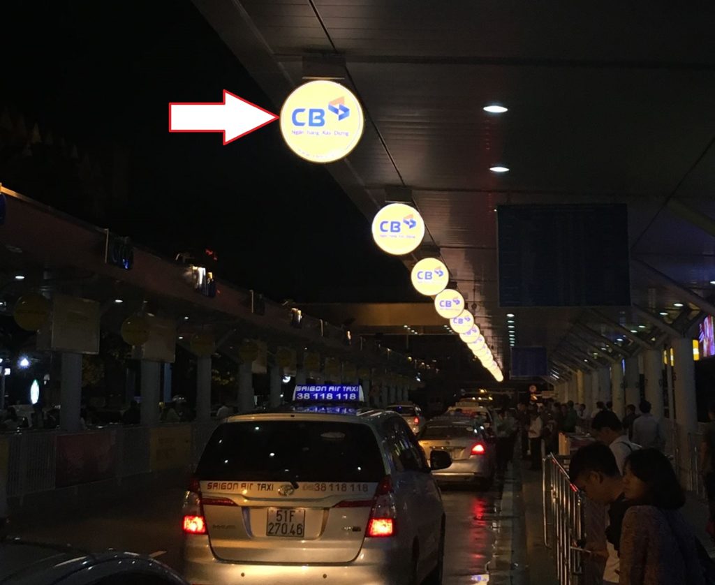 quảng cáo biển hộp đèn ở sân bay