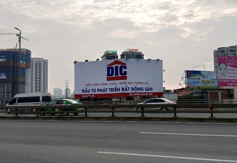 pano quảng cáo của DIC