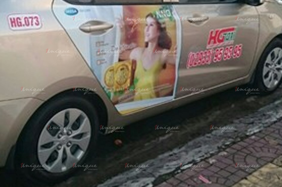 quảng cáo trên xe taxi tại Hậu Giang