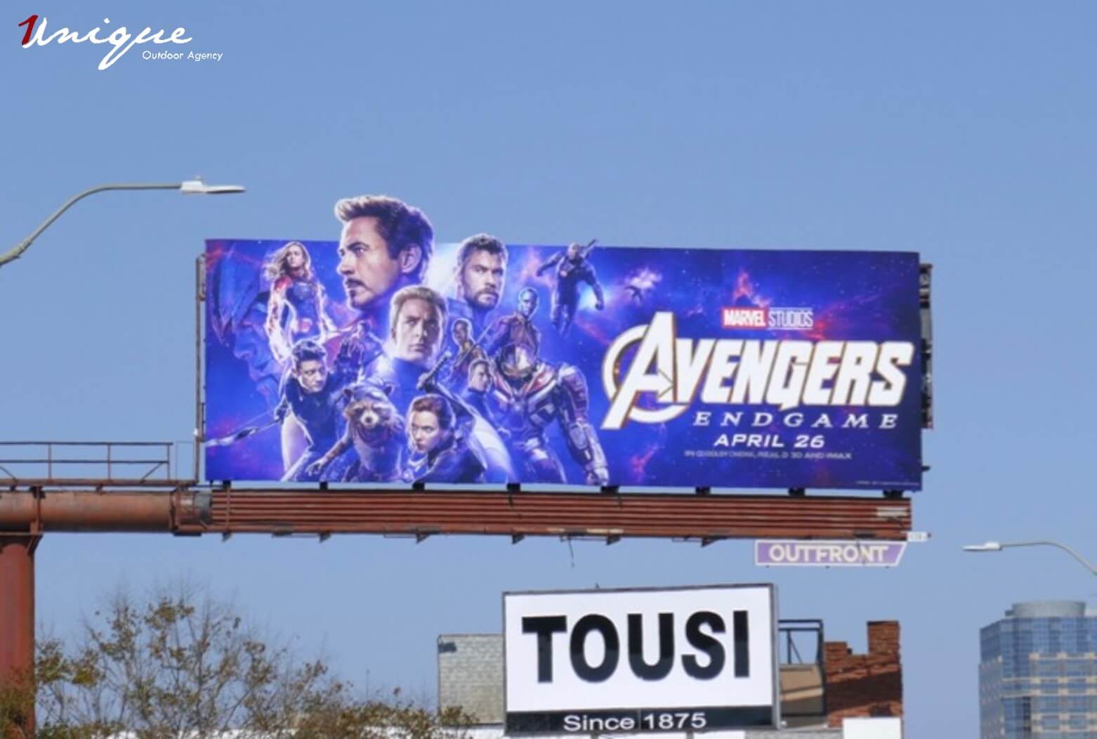 billboard quảng cáo quảng bá bom tấn Avengers Endgame