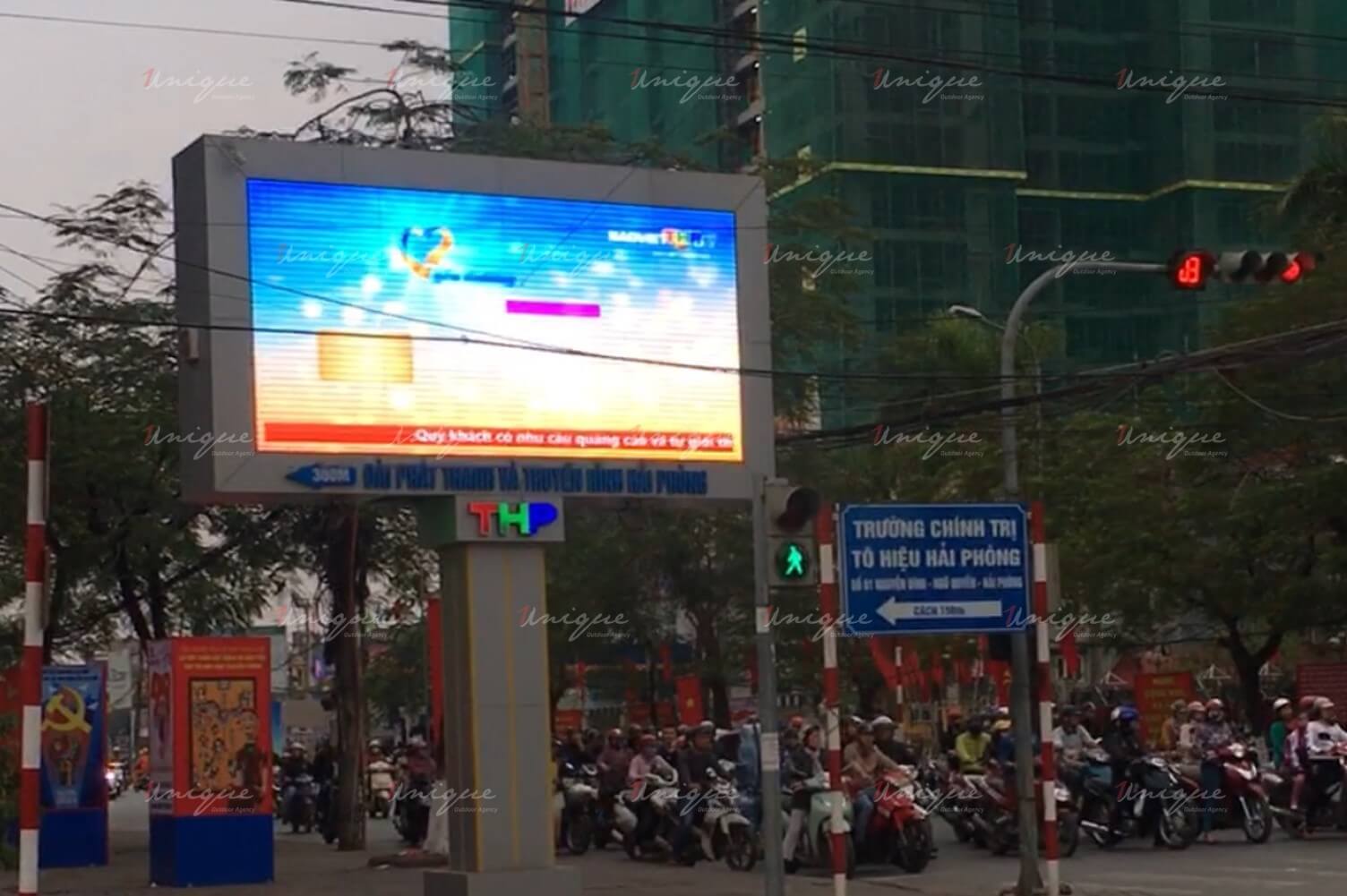 Bảo Việt Life quảng cáo ngoài trời