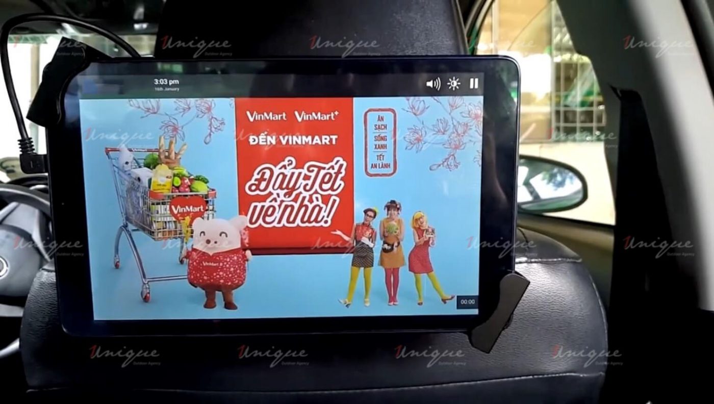 Chiến dịch quảng cáo trên ô tô của VinMart