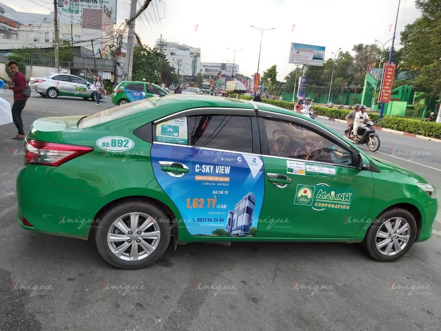 Chiến dịch quảng cáo trên taxi của C-Skyview