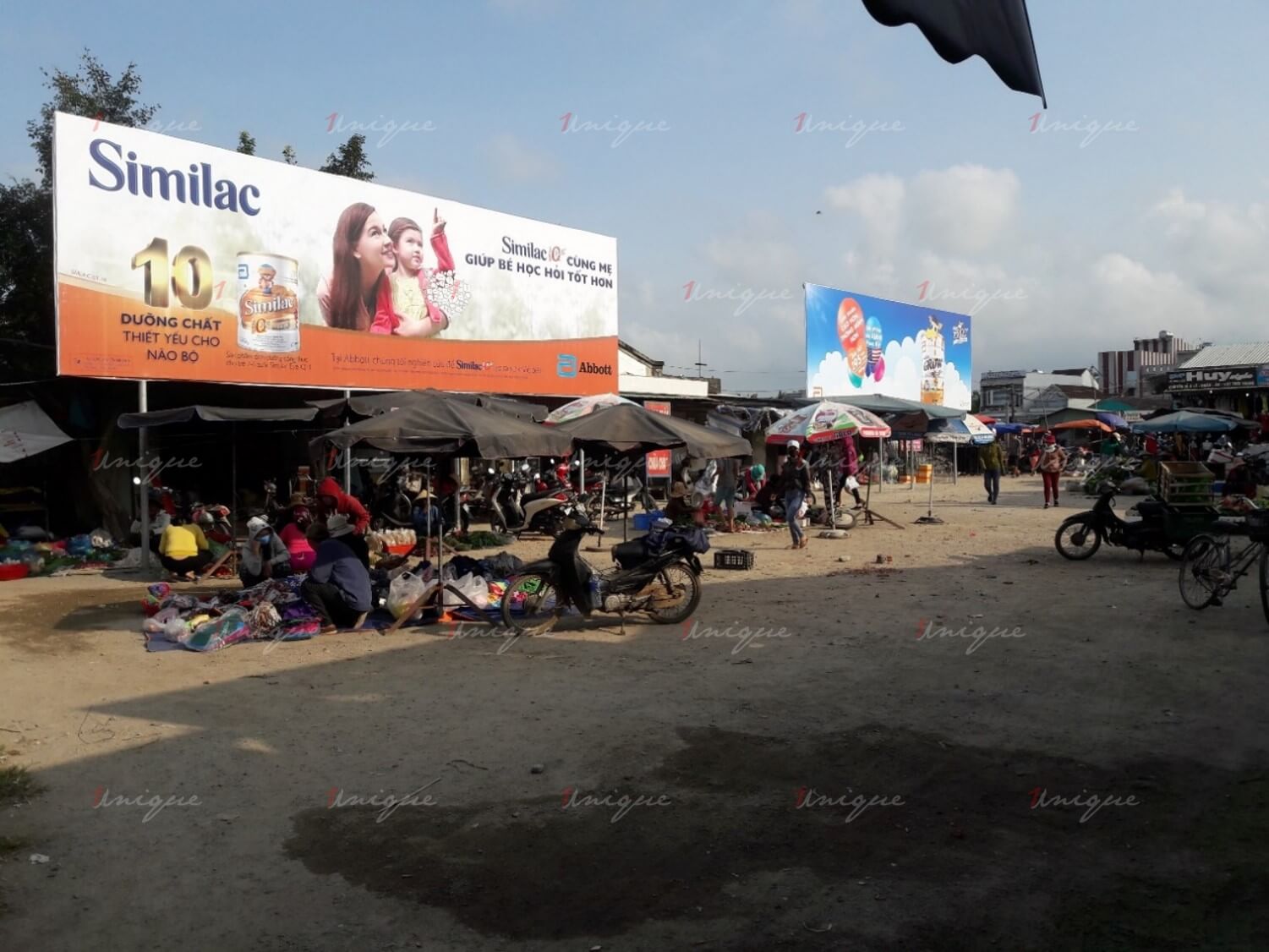 quảng cáo biển chợ Núi Thành, Quảng Nam