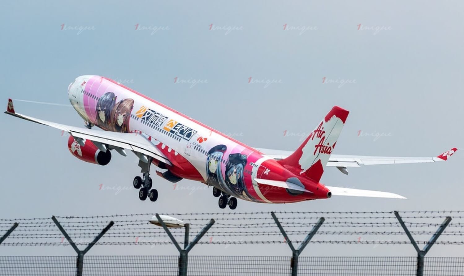 Quảng cáo trên máy bay AirAsia