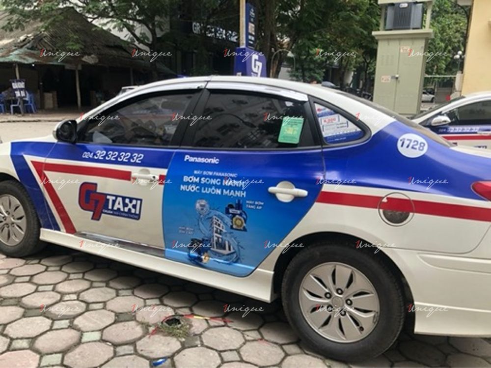 Máy bơm Panasonic quảng cáo trên xe taxi G7 2020