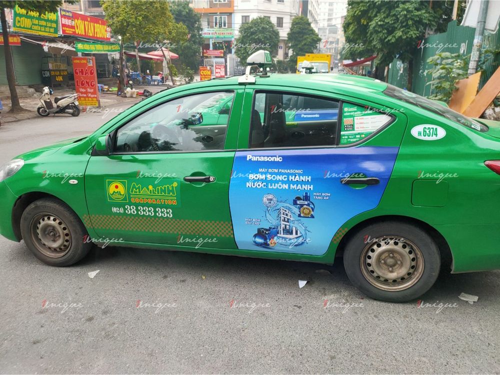 Máy bơm Panasonic quảng cáo trên xe taxi Mai Linh 2020