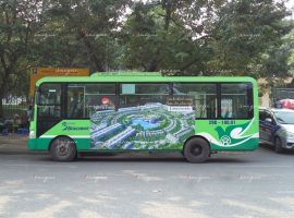 Bất động sản Hinode Royal Park quảng cáo trên xe bus Hà Nội