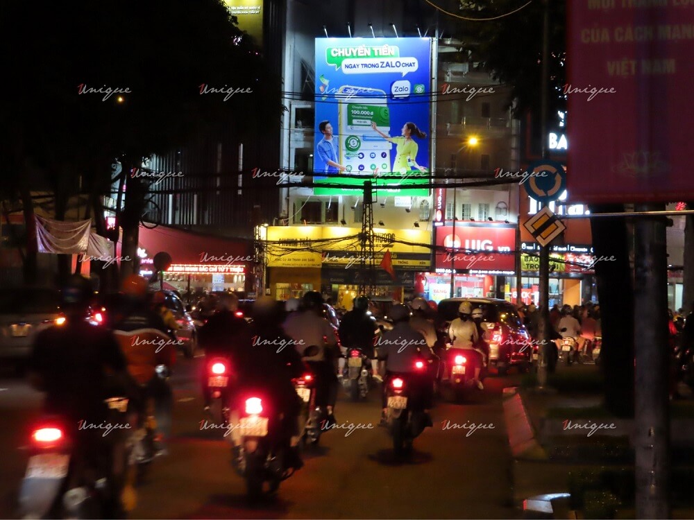 ZaloPay quảng cáo Pano tại đường 3/2 Vòng xoay Dân Chủ