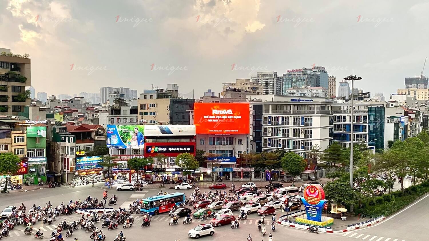 Màn Led quảng cáo ngoài trời tại 22 Đông Các Ngã 7 Ô Chợ Dừa