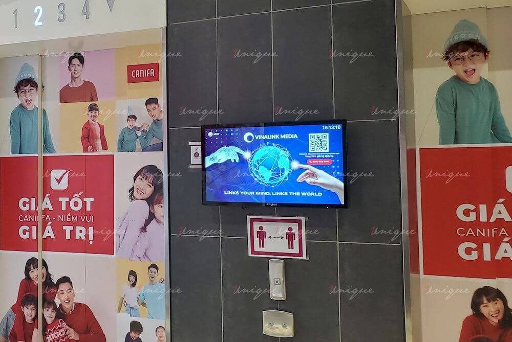 Vinalink quảng cáo trên màn hình LCD tại Aeon Mall Long Biên
