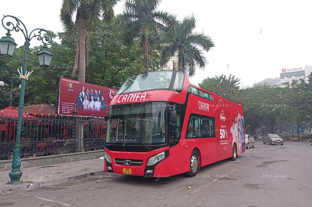 Chiến dịch quảng cáo Luxury Roadshow xe buýt 2 tầng của Canifa