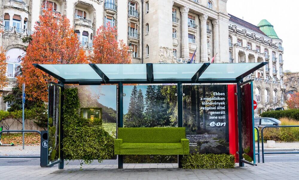 Chiến dịch OOH mang âm thanh của cây xanh đến với các trạm dừng xe bus ở Budapest