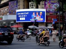 VNPAY-QR quảng cáo màn hình LED ngoài trời tại Chợ Hôm (Hà Nội)
