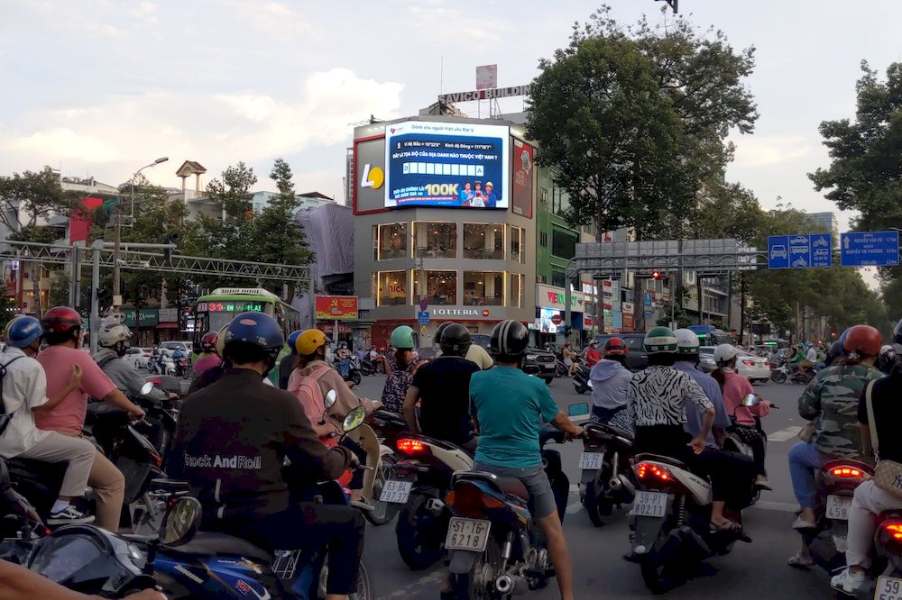 VNPAY-QR quảng cáo màn hình LED ngoài trời tại Lotteria 95 Trần Hưng Đạo (Hồ Chí Minh)