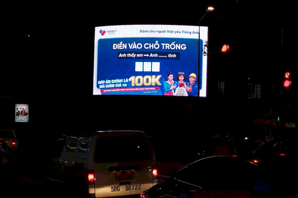 VNPAY-QR quảng cáo màn hình LED ngoài trời tại ngã tư Võ Thị Sáu – Pasteur (Quận 3, Hồ Chí Minh)