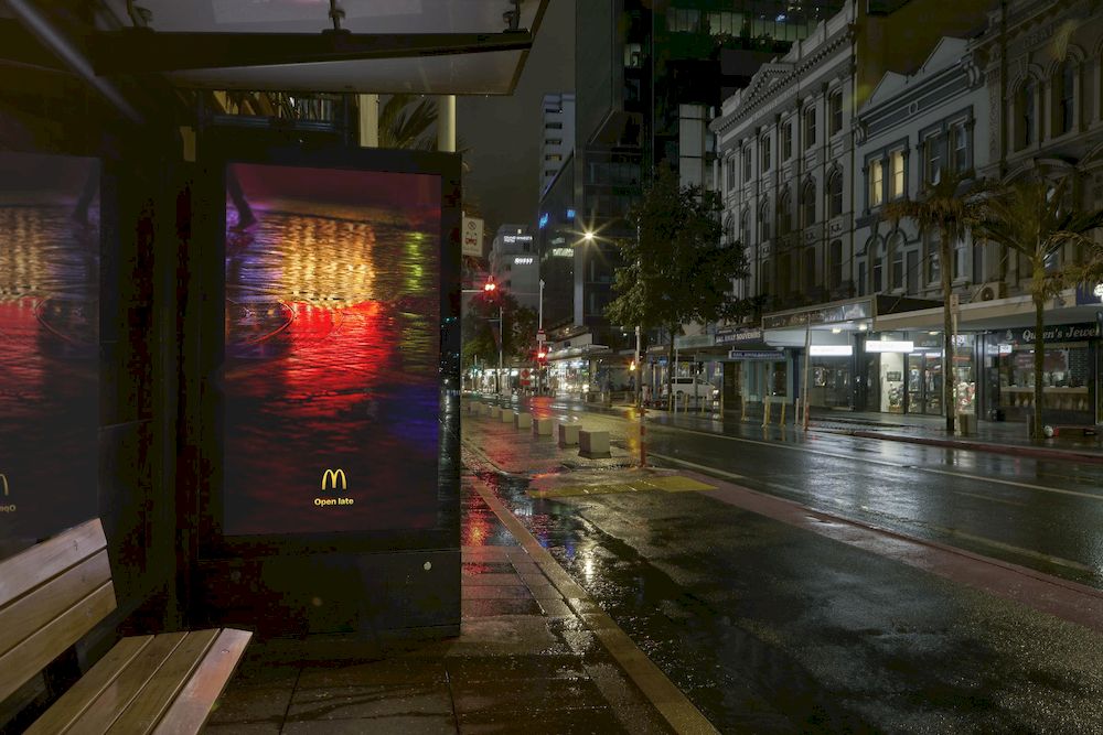 Chiến dịch quảng cáo ngoài trời “Reflections” của McDonald’s