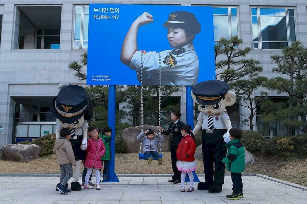 Loạt OOH sáng tạo nhấn mạnh vai trò của Cảnh sát Hàn Quốc trong việc bảo vệ đời sống người dân