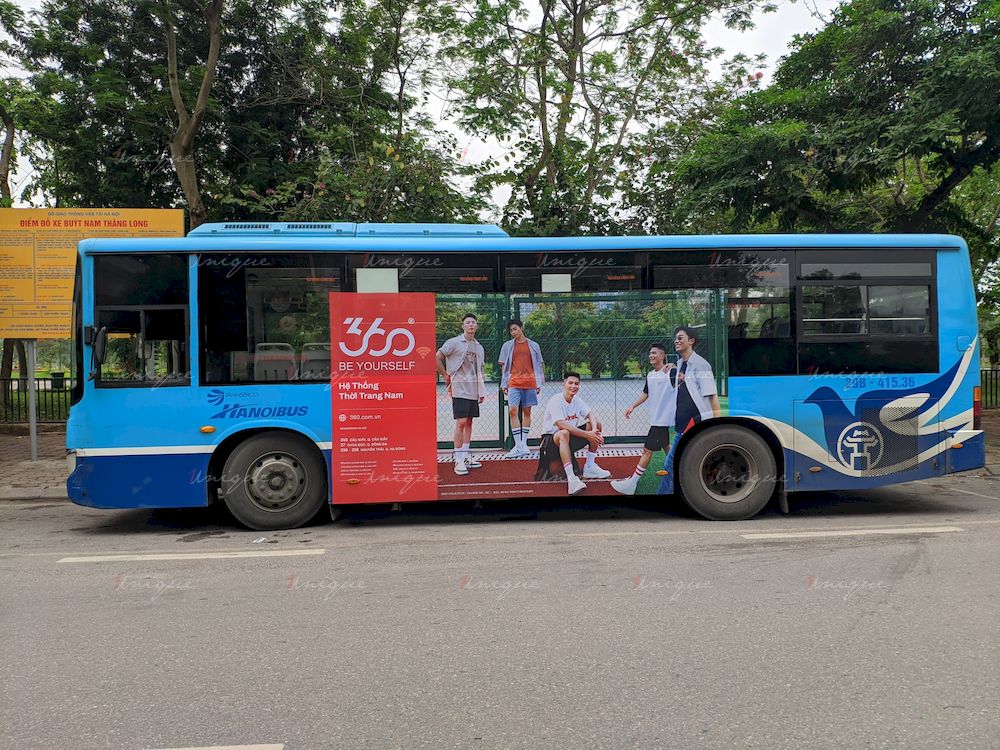 Thời trang nam 360 Boutique quảng cáo trên xe bus tại Hà Nội