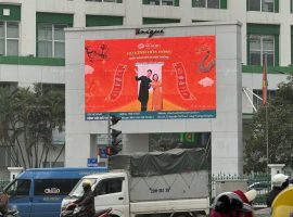 Bệnh viện Mắt Hà Nội 2 lên sóng Campaign Tết trên Billboard LED Trần Duy Hưng